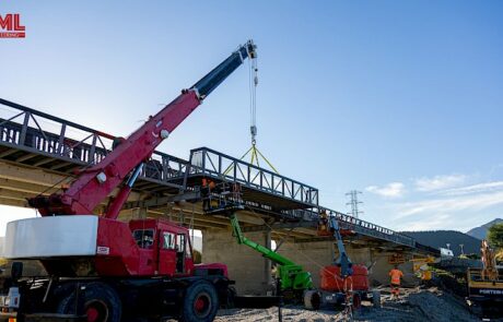 SH1 Cycle Bridge installation